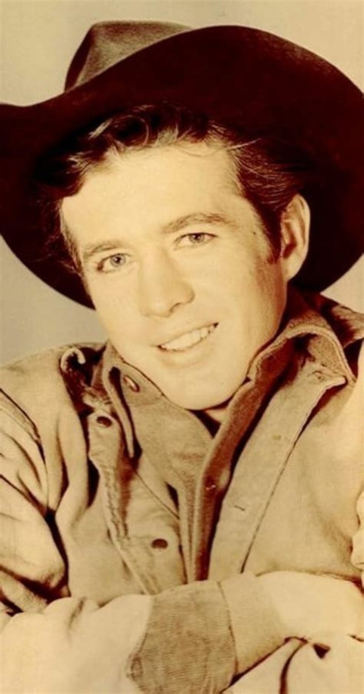 Clu Gulager: A Journey Through the Life of a Versatile Actor