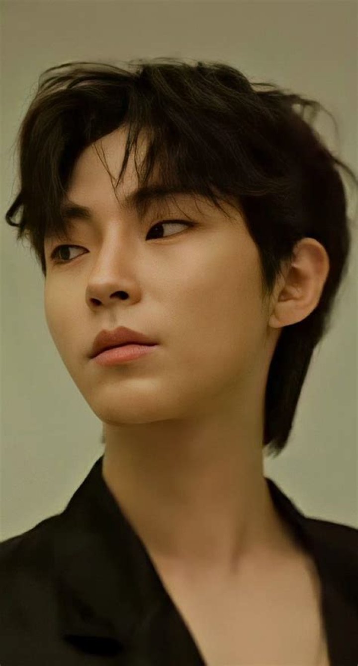 Exploring the Chemistry of Hwang In Yeop and Kim So Hyun