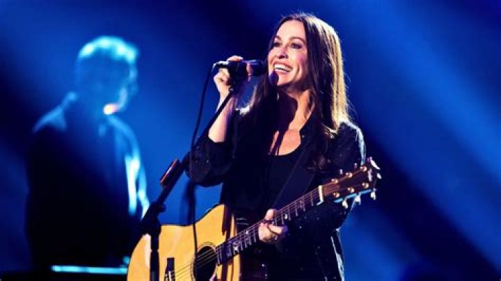 How Much Is Alanis Morissette Worth? Discover the Net Worth of the Iconic Singer-Songwriter