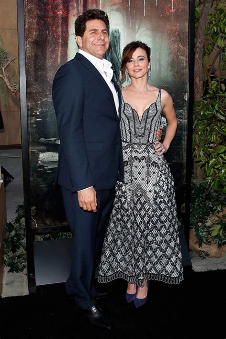 Linda Cardellini: A Journey Through Her Life and Career