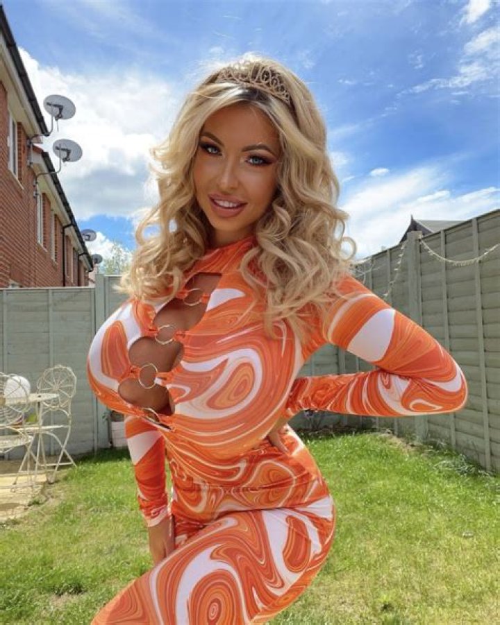 Maddison Fox: The Rising Star of the Entertainment World