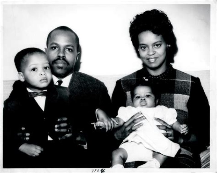 Michael Lavaughn Robinson: The Life and Legacy of a Remarkable Individual Born in 1964