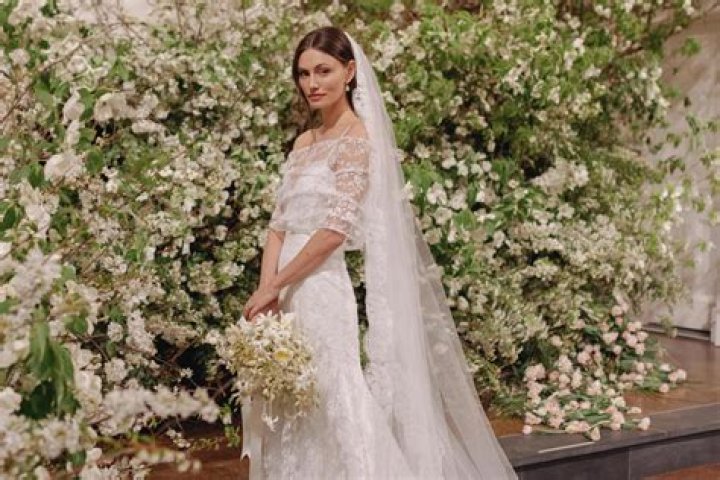 Phoebe Tonkin's Husband: Love and Life Beyond the Screen