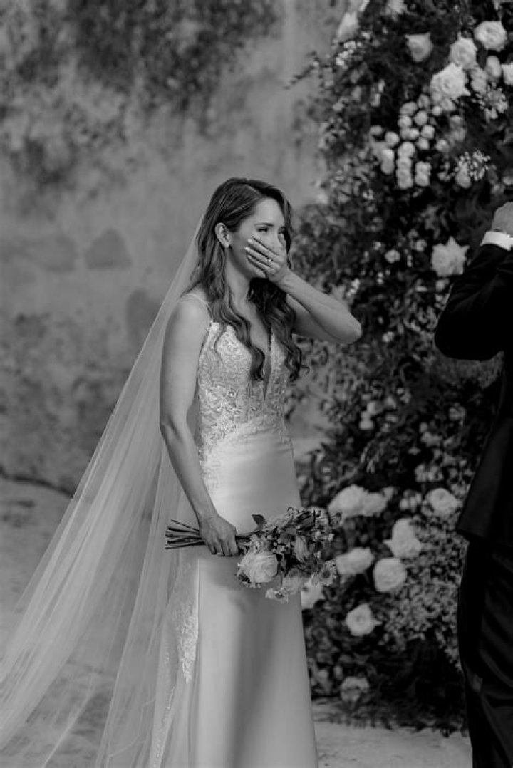 Understanding the Age Difference: Audrey Le Strat and Hussey