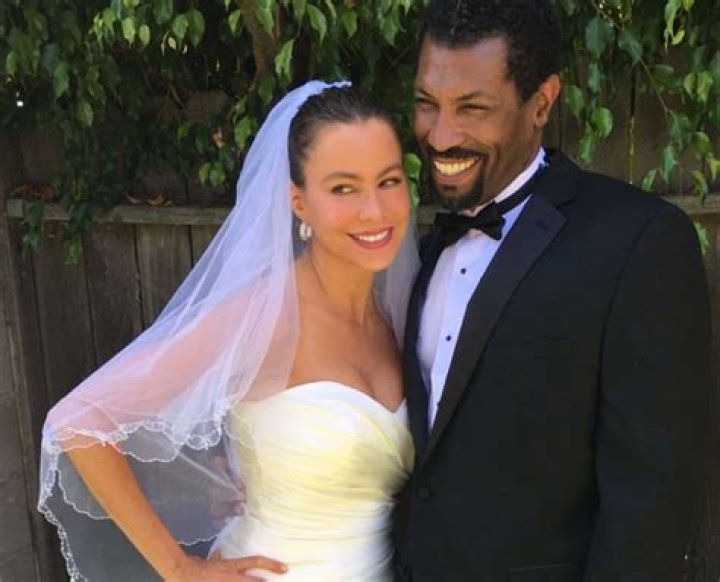 Unveiling the Life of Deon Cole and His Wife