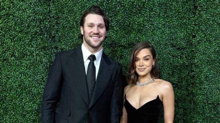 Unveiling the Mystery of Hailee Steinfeld's Boyfriend