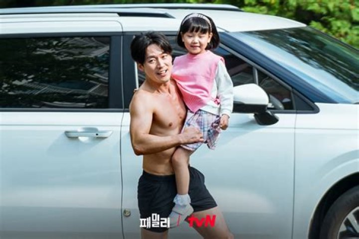 Who is the Wife of Jang Hyuk? Unveiling the Life of the Popular South Korean Actor