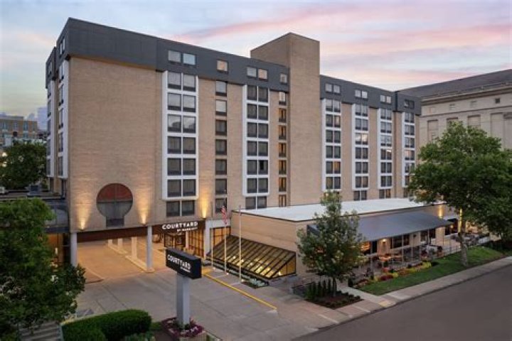 Wyndham Pittsburgh University Center: A Premier Hotel for Travelers and Students Alike